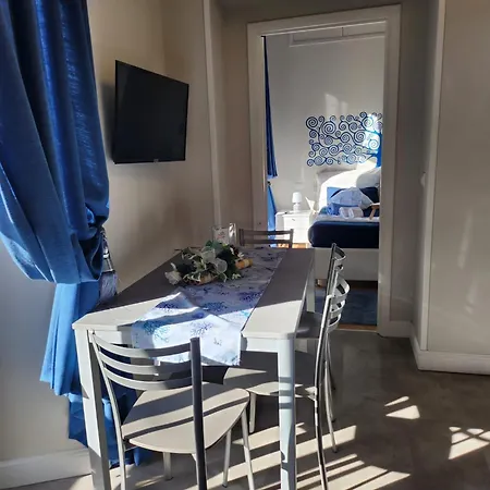 Delia Apartment